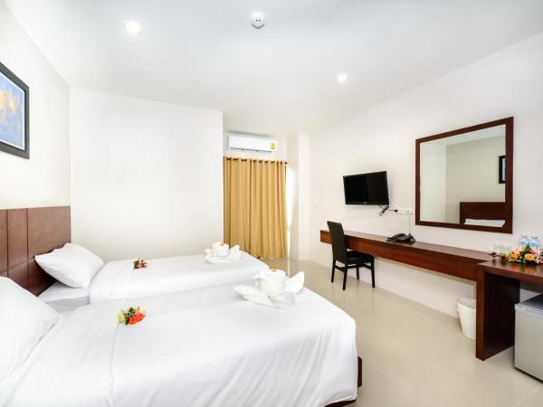 The Topaz Residence Phuket Town : photo 3 de la chambre chambre double ou lits jumeaux