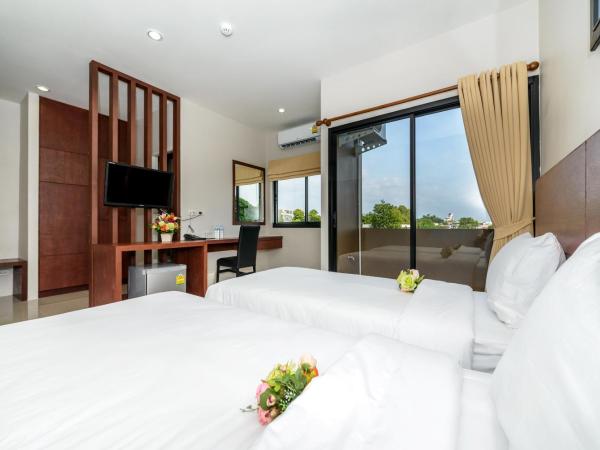 The Topaz Residence Phuket Town : photo 5 de la chambre chambre lits jumeaux deluxe