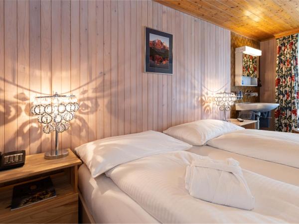 Basic Rooms Jungfrau Lodge : photo 4 de la chambre chambre double ou lits jumeaux basique plus avec salle de bains commune