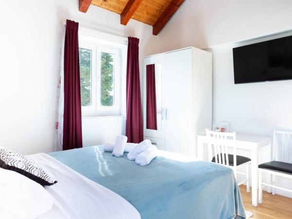 Orsan Residence : photo 10 de la chambre chambre double supérieure avec balcon - vue sur mer