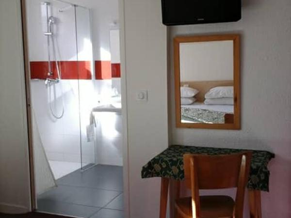 Hotel Calvaire : photo 2 de la chambre chambre lits jumeaux