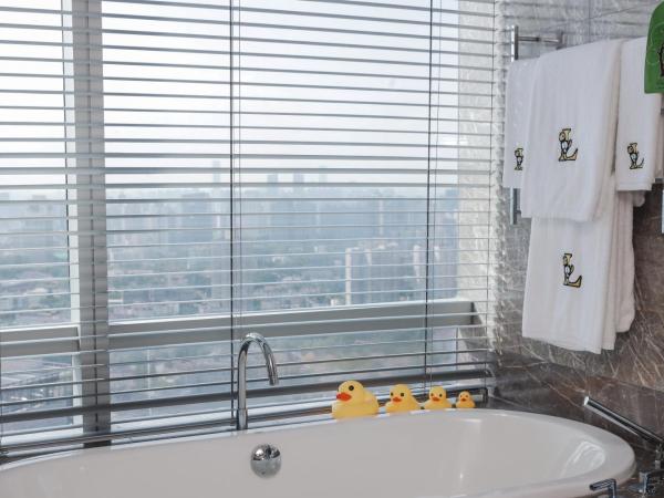 The Longemont Shanghai : photo 7 de la chambre chambre familiale