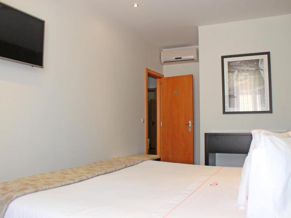 Vivacity Porto - Rooms & Apartments : photo 7 de la chambre chambre double ou lits jumeaux supérieure avec balcon