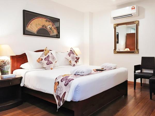 Heeren Straits Hotel : photo 2 de la chambre junior room (no window)