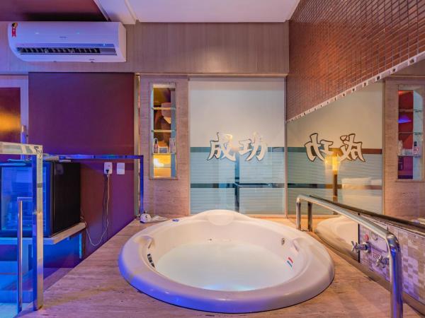 Dragon Motel (Adult Only) : photo 9 de la chambre chambre double deluxe