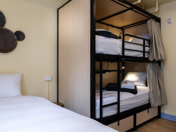 Auberge Jeunesse QBEDS Hostel : photo 5 de la chambre chambre familiale