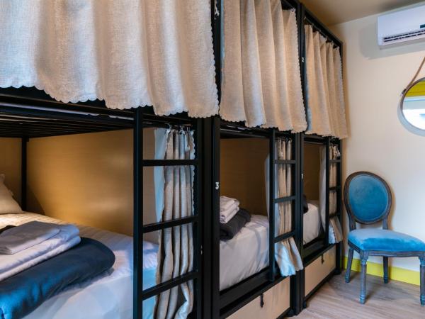Auberge Jeunesse QBEDS Hostel : photo 3 de la chambre dortoir mixte de 8 lits