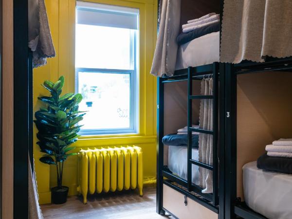 Auberge Jeunesse QBEDS Hostel : photo 4 de la chambre dortoir mixte de 8 lits