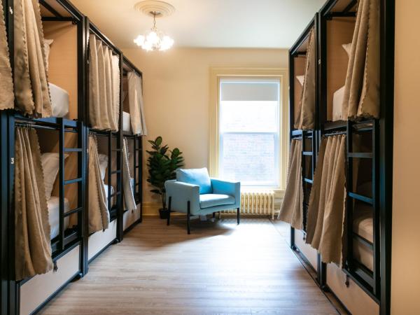 Auberge Jeunesse QBEDS Hostel : photo 5 de la chambre dortoir mixte