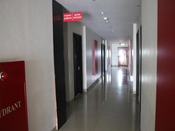 Amaris Hotel Dr. Susilo Grogol : photo 3 de la chambre chambre lit queen-size smart