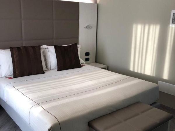 Acca Palace AA Hotels : photo 9 de la chambre chambre double ou lits jumeaux