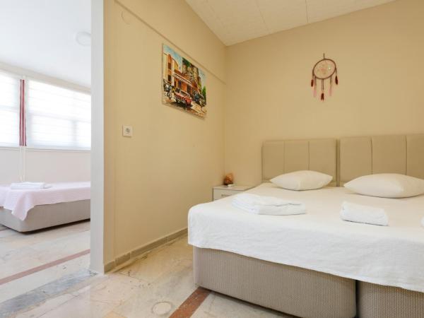 Hayalbaz : photo 2 de la chambre chambre triple - vue sur mer