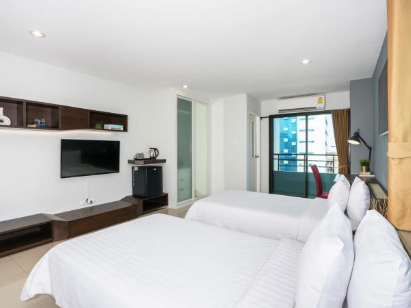 De Botan Srinakarin Hotel & Residence : photo 6 de la chambre chambre lits jumeaux deluxe