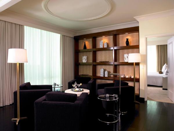 Trump International Hotel Las Vegas : photo 1 de la chambre appartement de grand standing 2 chambres - vue sur ville