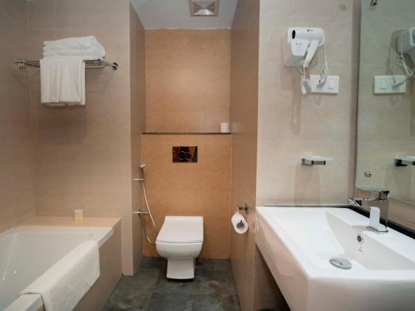 Bar Peepal Resort : photo 5 de la chambre superior double room with lake view and free airport transfers