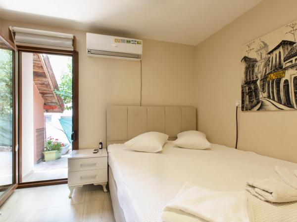 Hayalbaz : photo 6 de la chambre chambre double - vue sur jardin