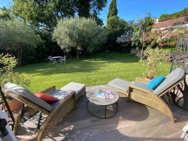 A Casa Bianca : photo 2 de la chambre chambre lit king-size - vue sur jardin