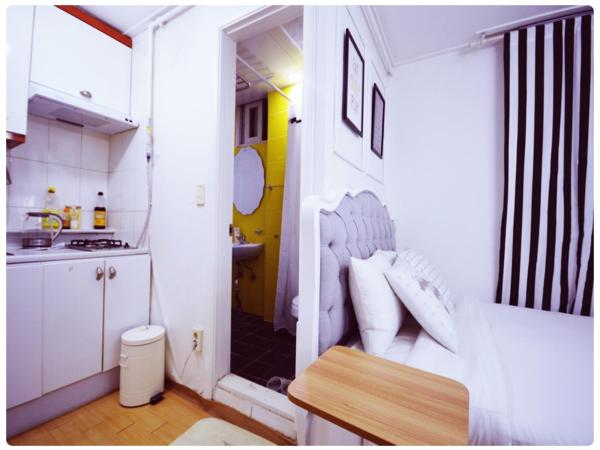 Han River Residence & Guesthouse : photo 3 de la chambre studio lit queen-size 