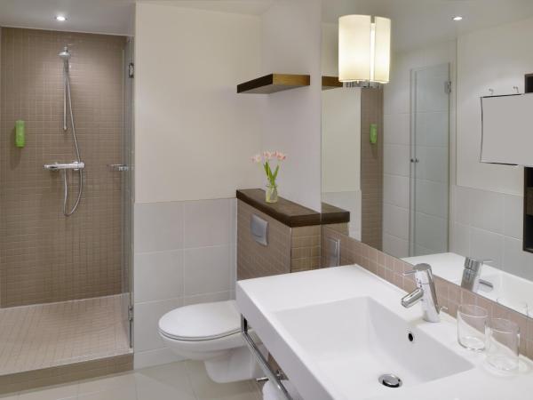 Mövenpick Hotel Amsterdam City Centre : photo 6 de la chambre suite junior