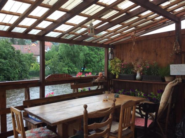 Hostelskippy : photo 1 de la chambre chambre quadruple avec salle de bains commune