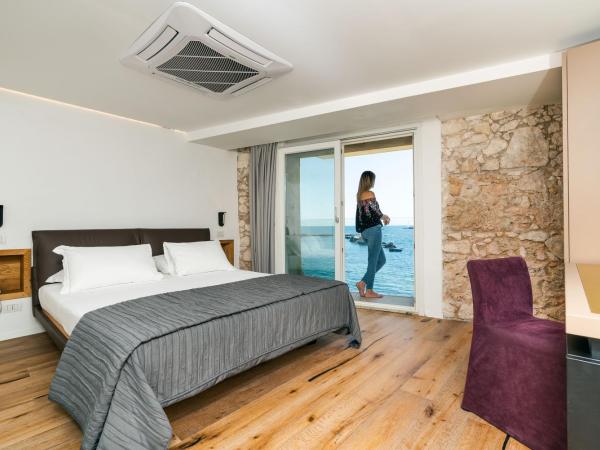 Re Dionisio Luxury Suites : photo 4 de la chambre suite deluxe