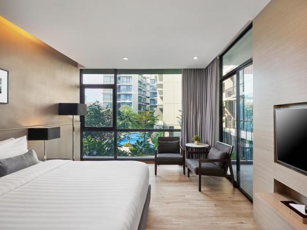 Altera Hotel and Residence by At Mind : photo 4 de la chambre chambre double deluxe - vue sur piscine