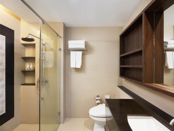 Altera Hotel and Residence by At Mind : photo 5 de la chambre chambre double deluxe - vue sur piscine