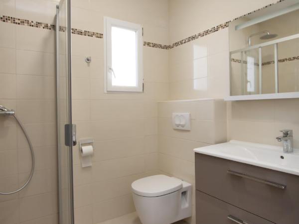 Hôtel et Résidence Ta Kladia - Omigna : photo 8 de la chambre appartement 1 chambre