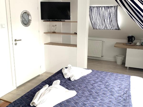 Willa 4 Pory Roku & Uznam : photo 4 de la chambre small double room in the attic with terrace