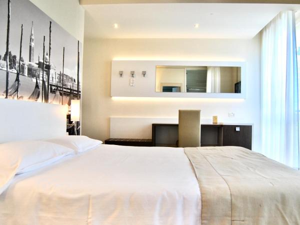 Palace Hotel Regina : photo 10 de la chambre chambre familiale (2 adultes + 1 enfant)