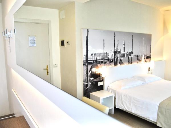 Palace Hotel Regina : photo 7 de la chambre chambre familiale (2 adultes + 1 enfant)