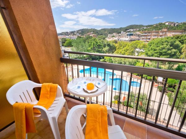 GHT Aparthotel Tossa Park : photo 6 de la chambre studio avec balcon (2-3 adultes)