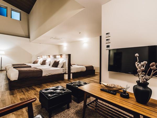 Yamahana Onsen Tonden Japanese Inn : photo 9 de la chambre family room 2 with bathroom room