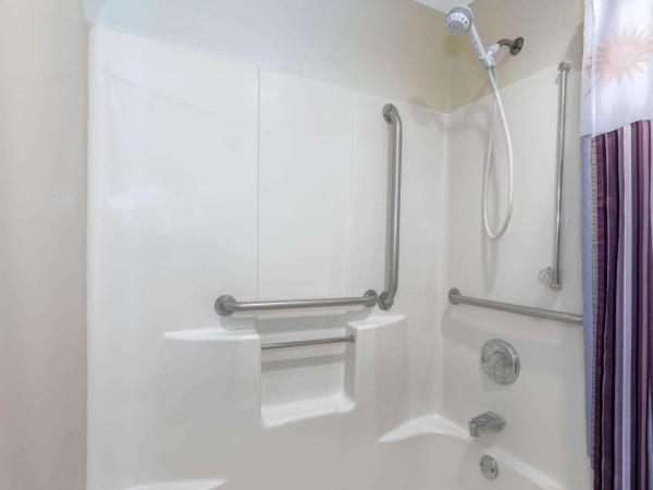 La Quinta by Wyndham Orlando South : photo 2 de la chambre chambre double pour personnes à mobilité réduite/malentendantes - non-fumeurs