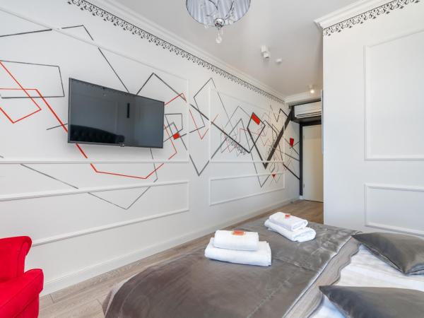 Galeria Valeria Seaside Downtown - MAG Quaint & Elegant Boutique Hotels : photo 5 de la chambre chambre deluxe - vue partielle sur mer et promenade