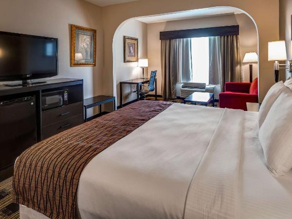 Best Western Plus Heritage Inn Houston : photo 3 de la chambre suite lit king-size avec canapé-lit
