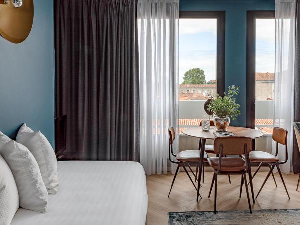 Maison des Ambassadeurs : photo 8 de la chambre suite prestige