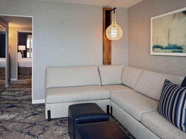 Hyatt Regency Mission Bay Spa and Marina : photo 2 de la chambre suite lit king-size
