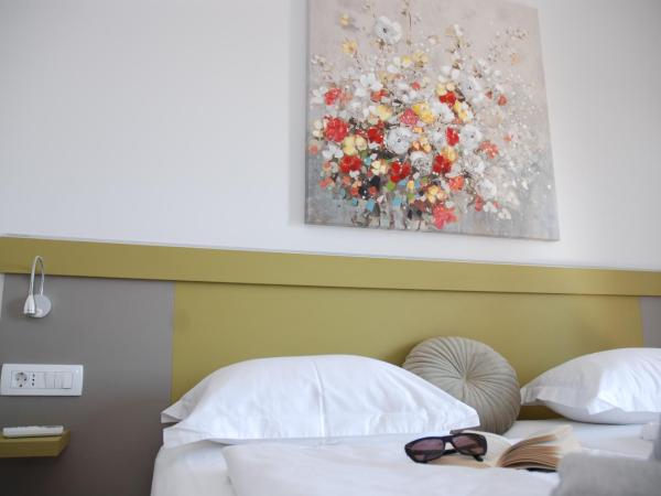 B&B Sea Joy Rovinj 1 : photo 1 de la chambre chambre lits jumeaux deluxe - vue sur mer