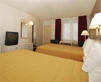 Econo Lodge Downtown South : photo 1 de la chambre chambre 2 lits queen-size - non-fumeurs