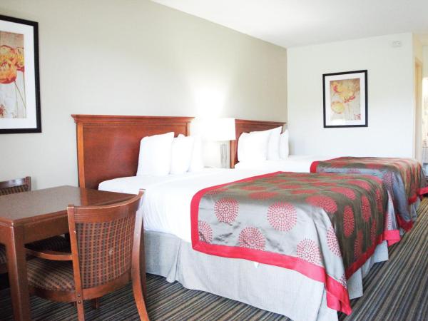 Ramada by Wyndham Savannah Gateway : photo 1 de la chambre chambre double avec 2 lits doubles - non-fumeurs