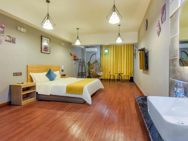 Chongqing Ouranjian Lake View Guesthouse : photo 7 de la chambre chambre double