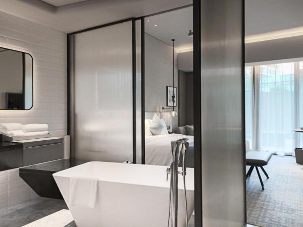 Crowne Plaza Shenzhen World Exhibition and Convention Center, an IHG Hotel : photo 3 de la chambre executive garden king room - non-smoking