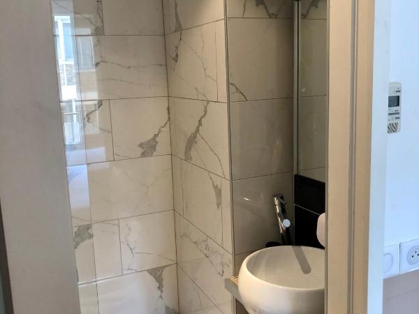 Amiral-Fondary : photo 1 de la chambre chambre double avec douche