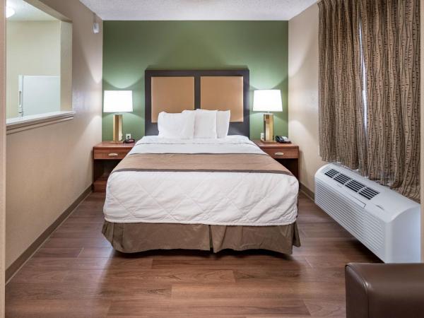 Extended Stay America Suites - Houston - Northwest - Hwy 290 - Hollister : photo 7 de la chambre studio de luxe avec 1 lit queen-size - non-fumeurs