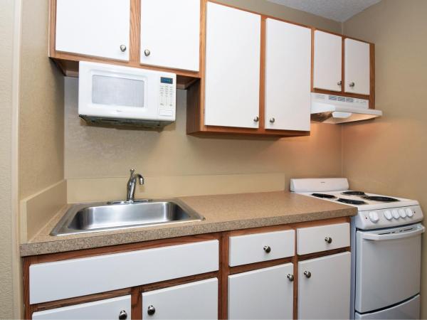 Extended Stay America Suites - Houston - Northwest - Hwy 290 - Hollister : photo 10 de la chambre studio lit queen-size - non-fumeurs