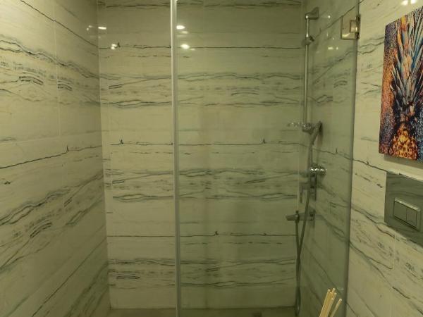 Malta Bosphorus Hotel : photo 6 de la chambre chambre double deluxe avec balcon