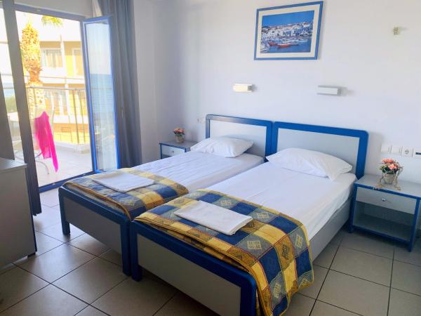 Kassavetis Center - Hotel Studios & Apartments : photo 4 de la chambre studio (2 adultes) - vue sur mer