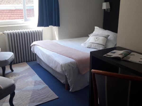 Hotel Régina : photo 8 de la chambre chambre double