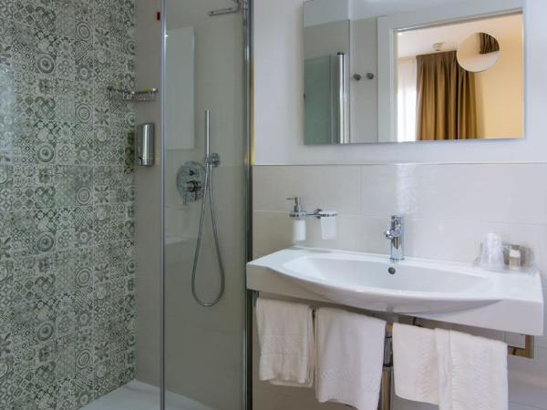 Almalux Jesolo Wellness & Spa 3 stelle superior : photo 3 de la chambre chambre double ou lits jumeaux avec balcon - Étage inférieur